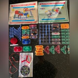 Elenco Electronic Snap Circuits Complete Set Lot: Experiments 1-101 and 102-305